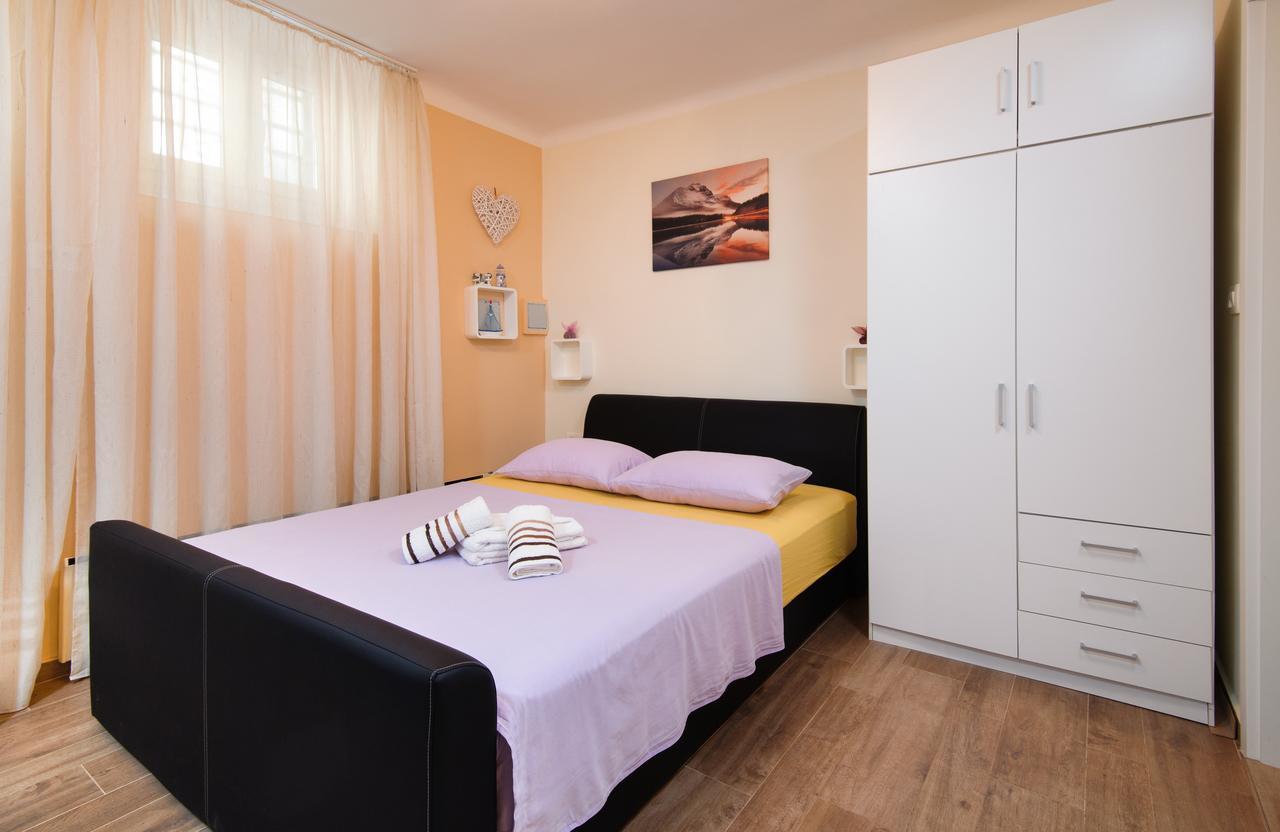 Private Accommodation Milisa Spalato Esterno foto